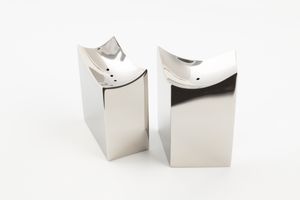 Produktabbildung »Salz- & Pfefferstreuer Elbphilharmonie«